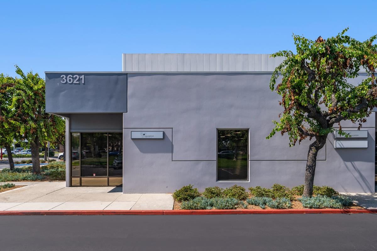 806 SF Office Space in Santa Ana, CA Photo